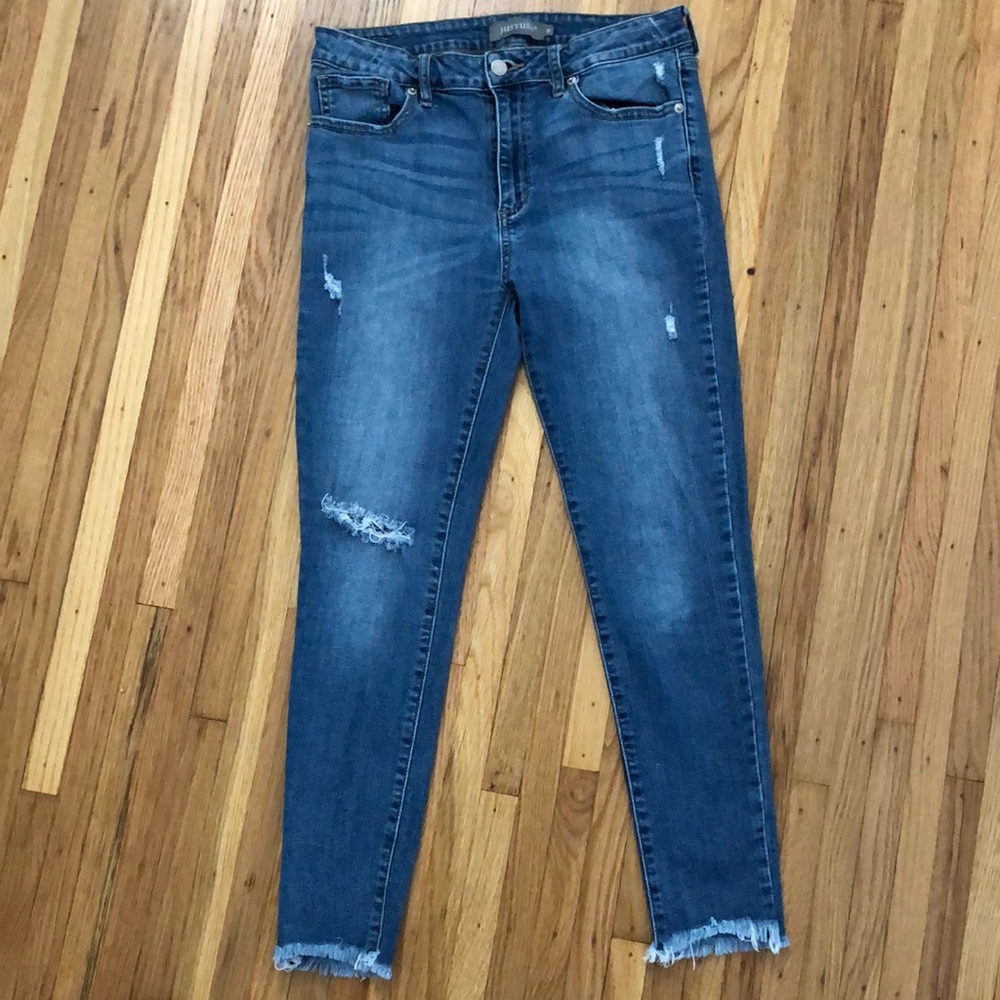 JustUSA distressed jeans size 8